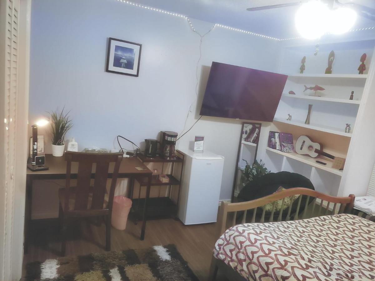 Booking - Conrad -Single Room - Self Check-In Гатино Екстериор снимка